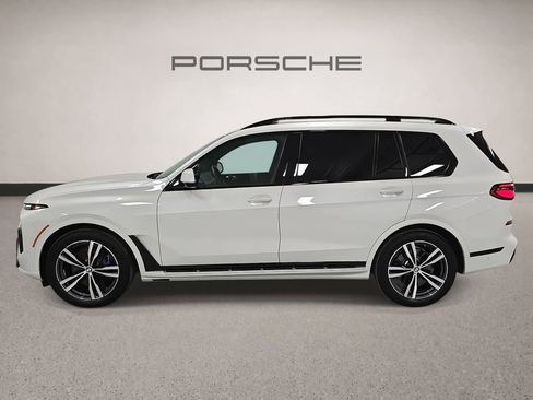Used 2026 BMW X7 xDrive40i AWD/4WD image 2