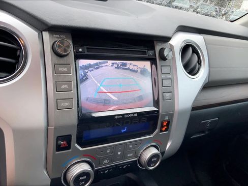 Used 2019 Toyota Tundra Limited w/ Limited Premium Package image 27