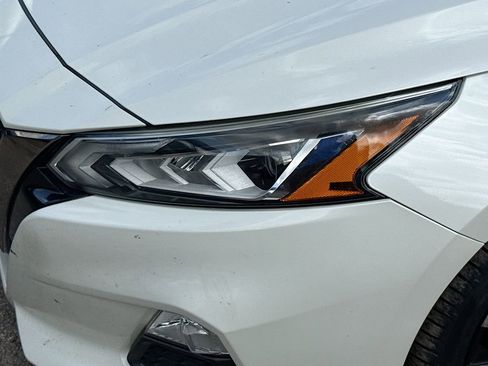 Used 2019 Nissan Altima 2.5 SR w/ SR Premium Package FWD image 30