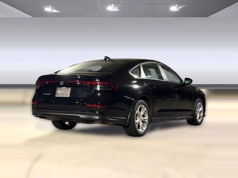 Used 2023 Honda Accord LX image 9