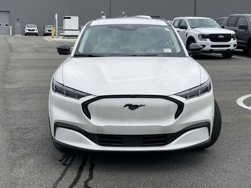 New 2025 Ford Mustang Mach-E Premium image 23