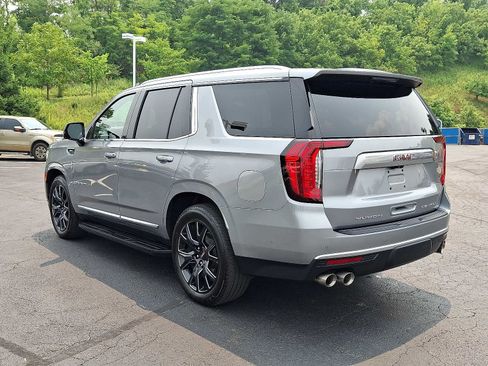 Used 2024 GMC Yukon Denali w/ Advanced Technology Package AWD/4WD image 4