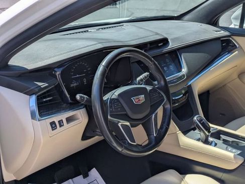 Used 2019 Cadillac XT5 AWD image 14