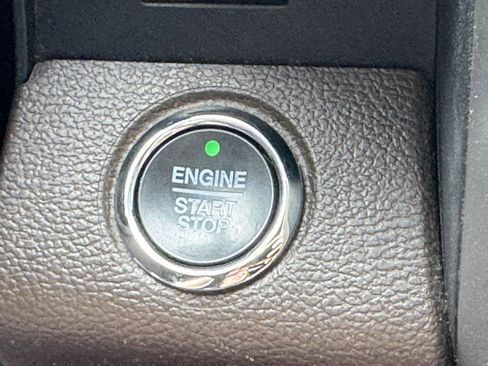 Used 2020 Ford F250 King Ranch w/ King Ranch Ultimate Package AWD/4WD image 23