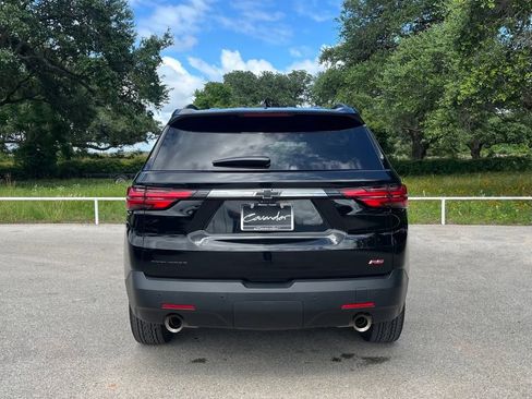 Used 2022 Chevrolet Traverse RS FWD image 6