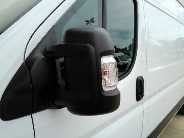 Used 2025 RAM ProMaster 2500 w/ Convenience Group FWD image 19