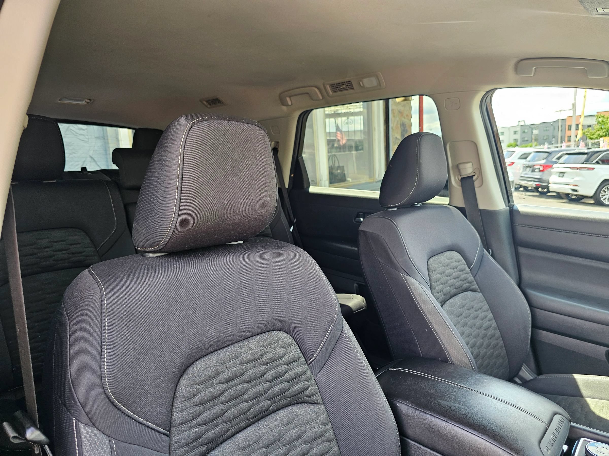Used 2022 Nissan Pathfinder SV AWD/4WD image 15