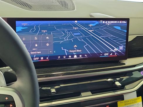 New 2026 BMW X6 xDrive40i w/ Climate Comfort Package image 23