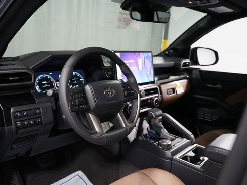 New 2026 Toyota 4Runner Limited image 12