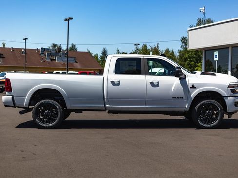 New 2025 RAM 2500 Limited image 8