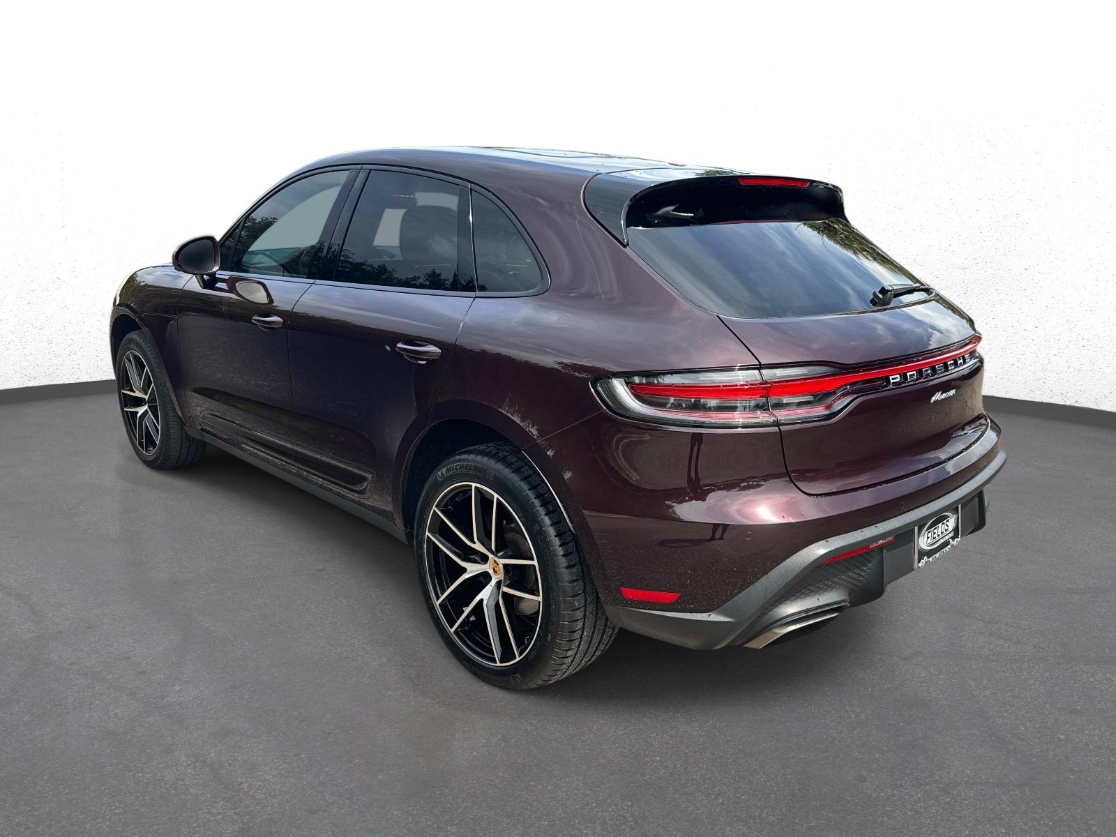 Used 2023 Porsche Macan Turbo AWD/4WD image 5
