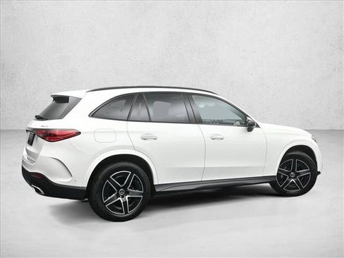 Certified 2026 Mercedes-Benz GLC 300 4MATIC image 5