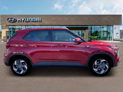 New 2026 Hyundai Venue SEL FWD image 9
