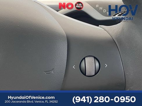Used 2022 Tesla Model Y Performance AWD/4WD image 33