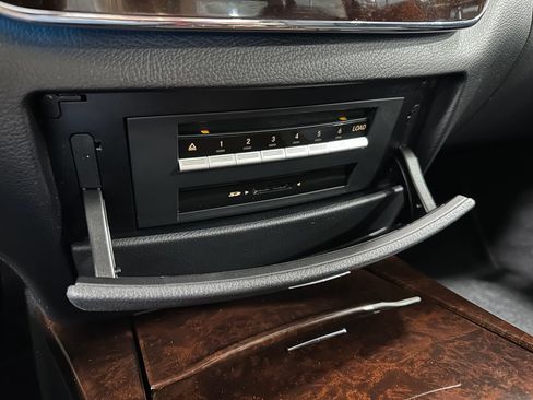 Used 2013 Mercedes-Benz S 550 image 30