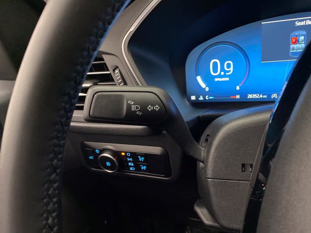 Used 2025 Ford Escape Platinum AWD/4WD image 22