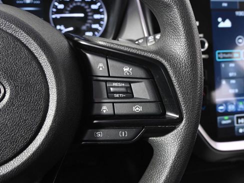 Used 2024 Subaru Crosstrek 2.0i Premium image 32