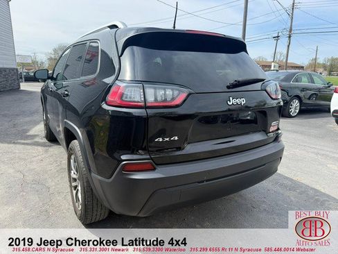 Used 2019 Jeep Cherokee Latitude Plus w/ Cold Weather Group AWD/4WD image 5