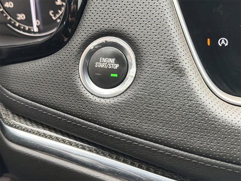 Used 2023 Cadillac XT5 Sportv image 32