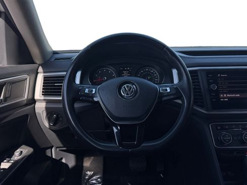 Used 2019 Volkswagen Atlas SE w/ Towing Package FWD image 12