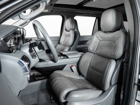 Used 2021 Lincoln Navigator L Reserve image 14