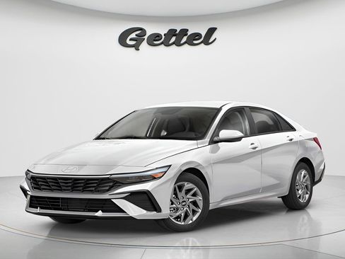New 2026 Hyundai Elantra SEL Sport Premium FWD image 1