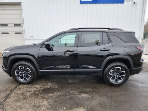 Used 2026 Chevrolet Equinox ACTIV w/ Convenience Package III image 2