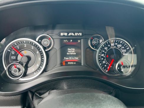 Used 2019 RAM 1500 Big Horn AWD/4WD image 37