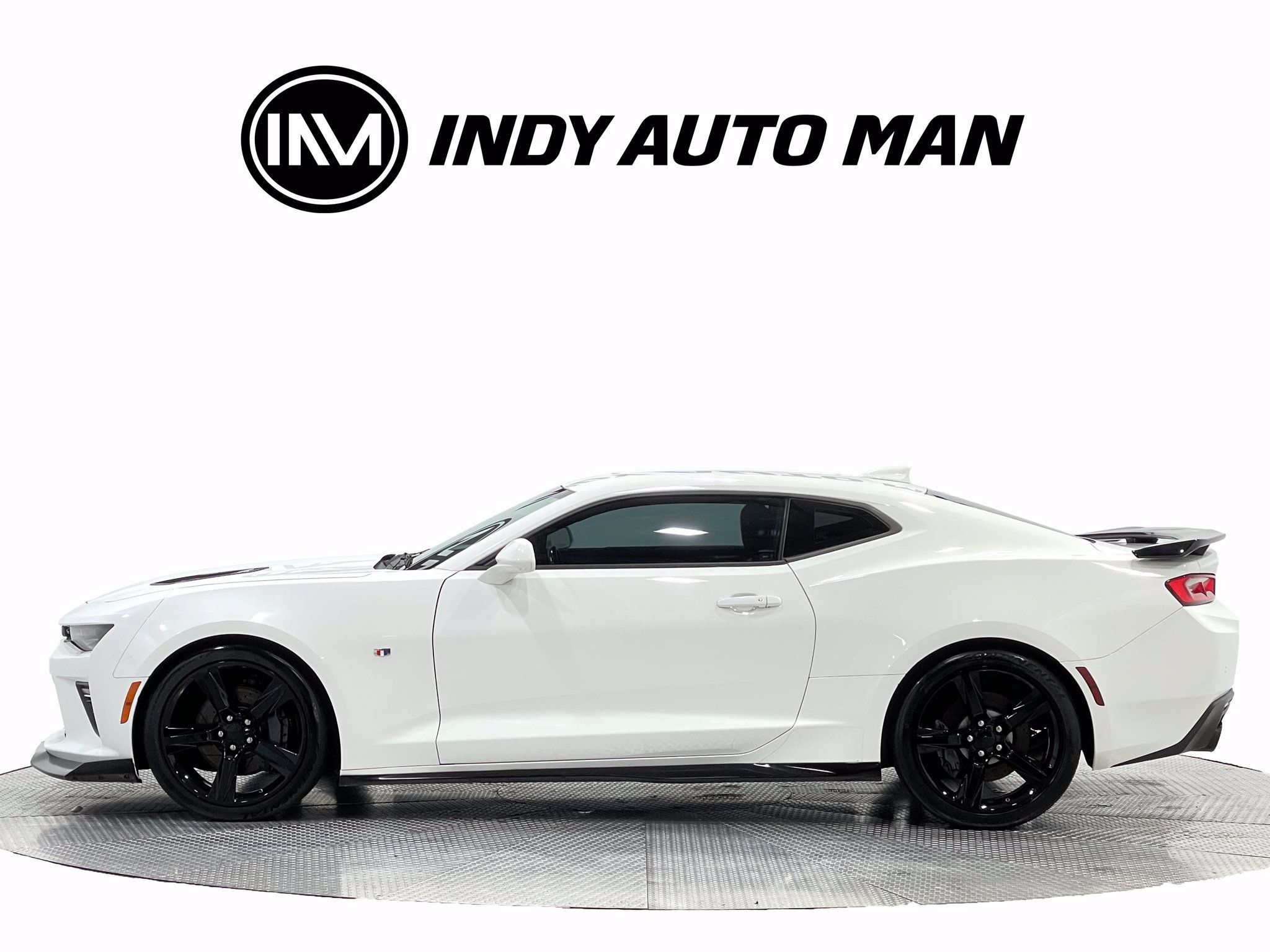 Used 2018 Chevrolet Camaro SS RWD image 7