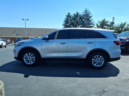 Used 2019 Kia Sorento L FWD image 4