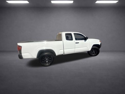 Used 2020 Toyota Tacoma SR RWD image 12