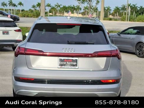 Used 2019 Audi e-tron Premium Plus image 13