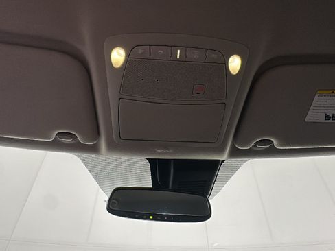 Used 2022 Nissan Leaf SV w/ SV Technology Package FWD image 25