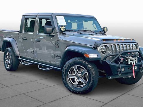 Used 2020 Jeep Gladiator Sport w/ Trailer Tow Package image 2