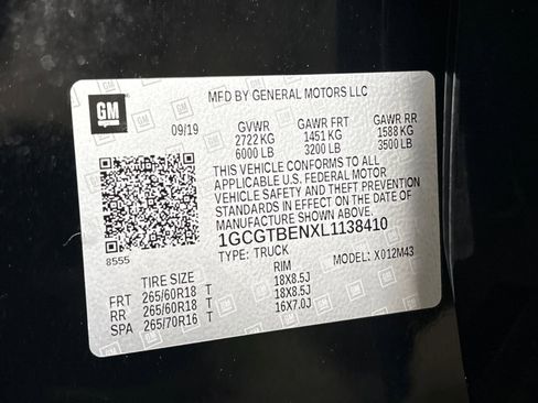 Used 2020 Chevrolet Colorado W/T w/ Custom Special Edition image 32