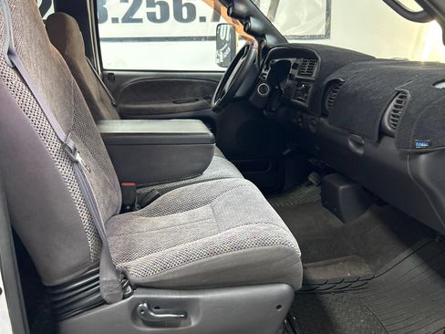 Used 2001 Dodge Ram 3500 Truck 2WD Quad Cab image 12