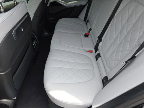 New 2026 BMW X5 xDrive40i w/ Climate Comfort Package AWD/4WD image 16