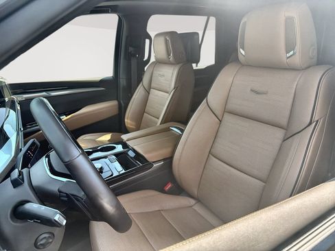 Used 2025 Cadillac Escalade Premium Luxury w/ Touring Package AWD/4WD image 13
