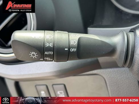 Used 2023 Toyota Tacoma TRD Off-Road w/ TRD Premium Off Road Package AWD/4WD image 35