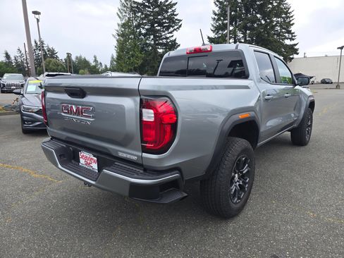 Used 2024 GMC Canyon Elevation w/ Convenience Package RWD image 3