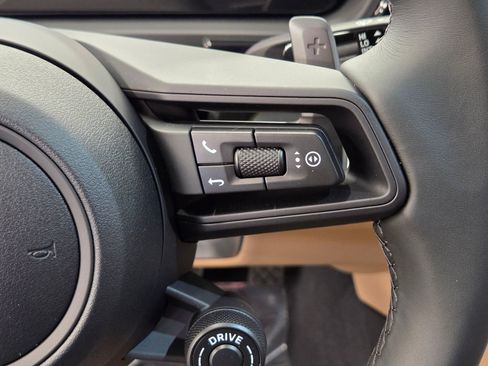 New 2026 Porsche Cayenne Coupe AWD/4WD image 18
