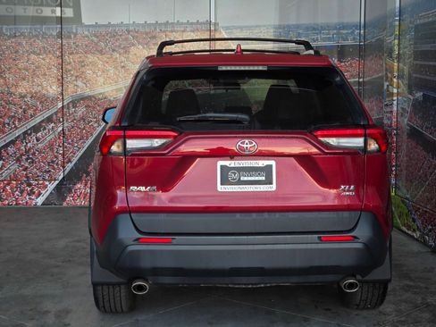 Used 2023 Toyota RAV4 XLE Premium image 7