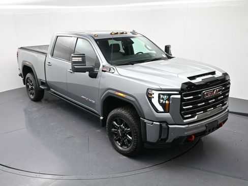 Used 2024 GMC Sierra 2500 AT4 w/ AT4 Premium Plus Package image 17