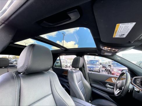 Used 2021 Mercedes-Benz GLE 450 4MATIC image 24