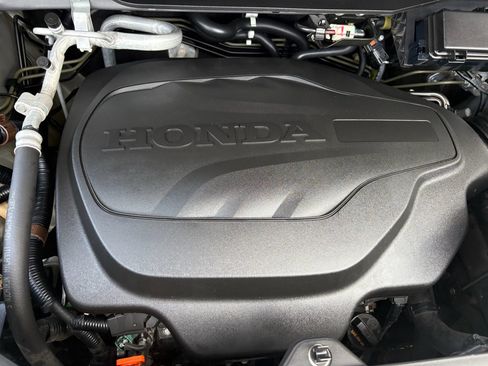 Certified 2022 Honda Pilot Touring image 38
