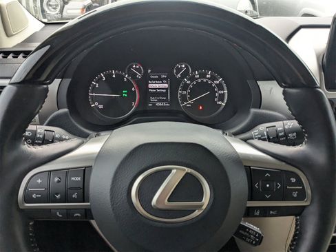 Used 2022 Lexus GX 460 Premium w/ Premium Package image 30