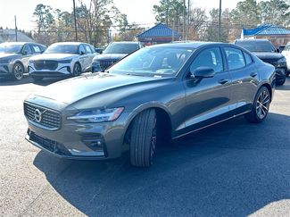 Used 2022 Volvo S60 B5 Momentum w/ Premium Package video 2