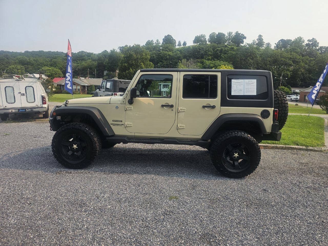 Used 2012 Jeep Wrangler Unlimited Sport AWD/4WD image 7