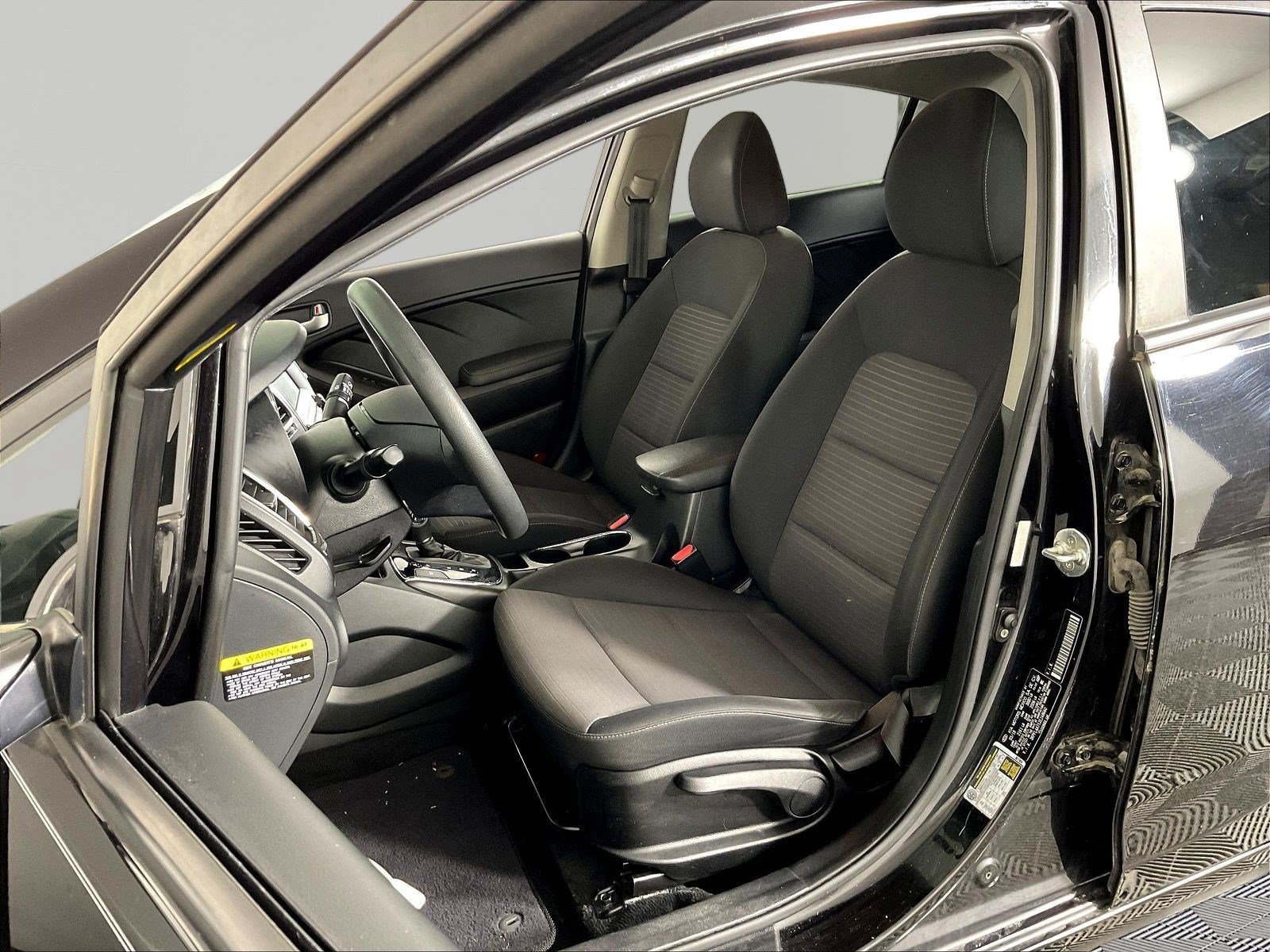 Used 2018 Kia Forte LX w/ LX Popular Package FWD image 21