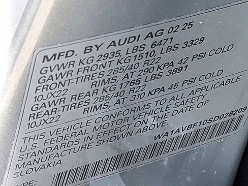 New 2025 Audi Q8 Premium image 18